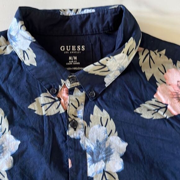Guess Slim Fit Floral Button Down Tagged M Fits Small - Picture 5 of 9